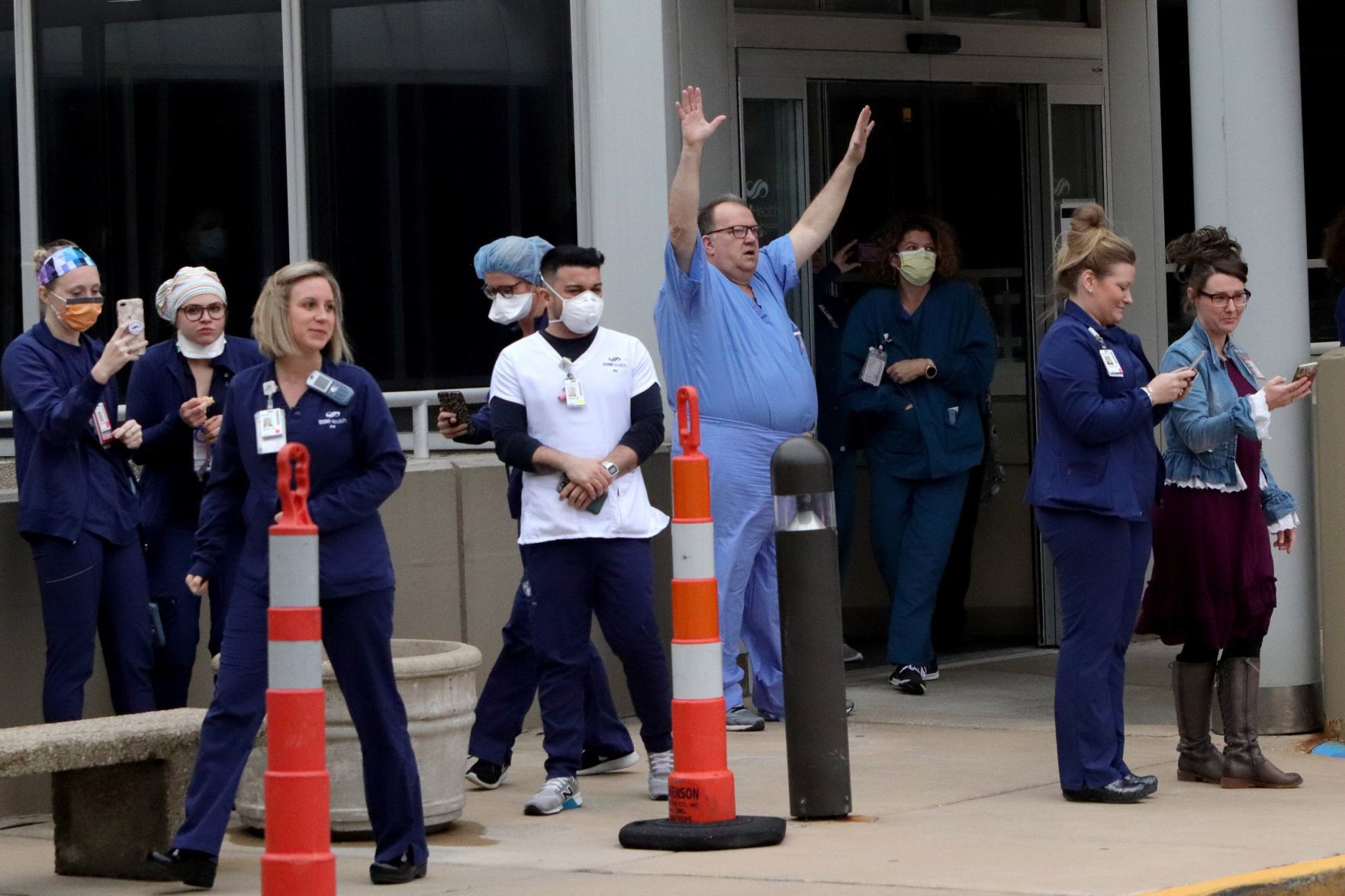 St. Charles FD and PD applaud SSM Hospital workers